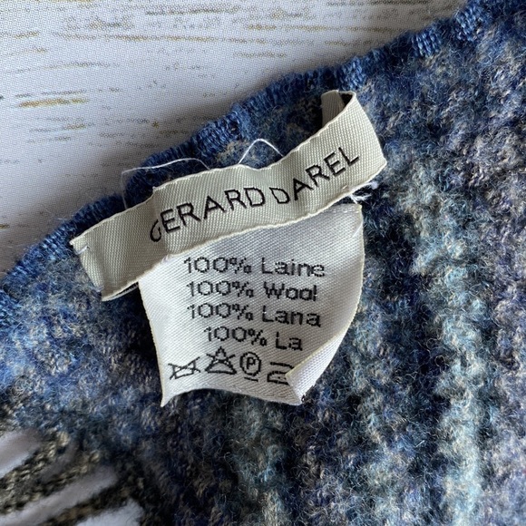 Gerard Darel Wool Scarf Shawl Short Wavy Blue Ruffled - Picture 12 of 14